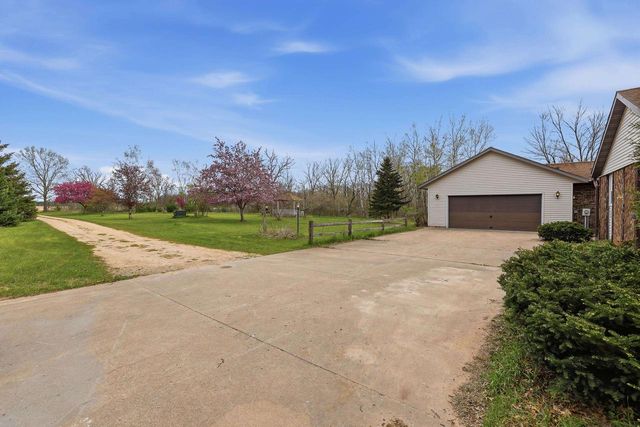 9722 1ST STREET, Plainfield, WI 54966
