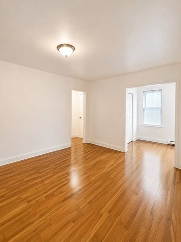 10 Yeamans St 9, Revere, MA 02151