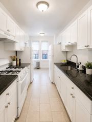 10 Yeamans St 9, Revere, MA 02151