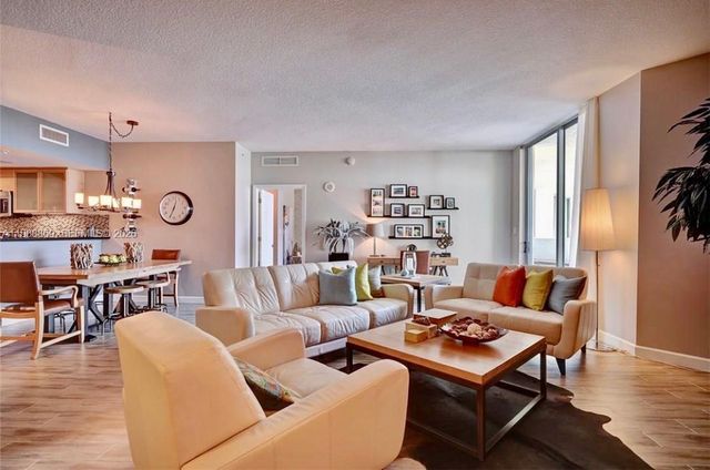 140 S Dixie Hwy 406, Hollywood, FL 33020