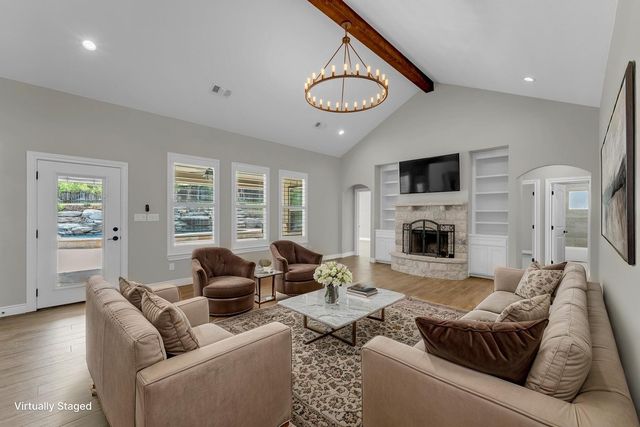 307 Shady Grove PKWY, Burnet, TX 78611