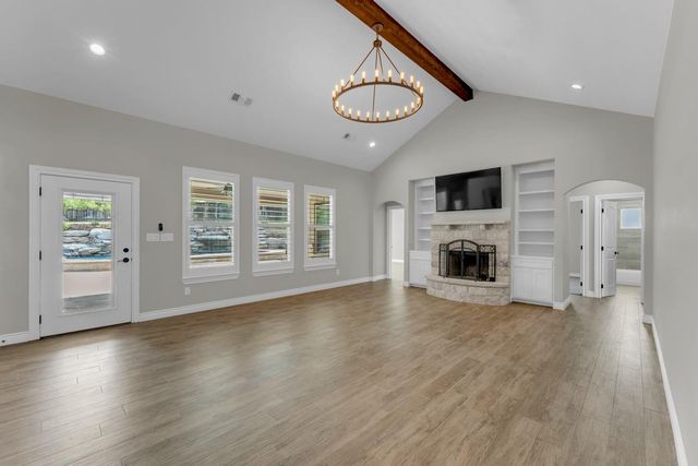 307 Shady Grove PKWY, Burnet, TX 78611
