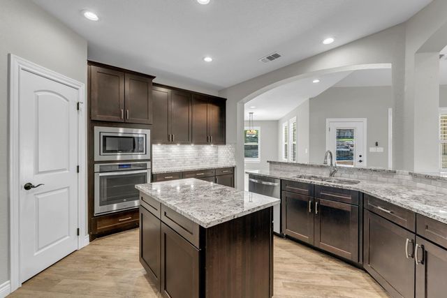 307 Shady Grove PKWY, Burnet, TX 78611