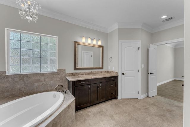 307 Shady Grove PKWY, Burnet, TX 78611