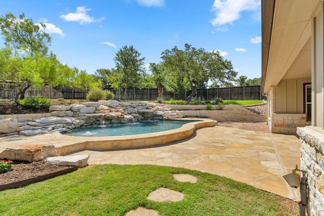 307 Shady Grove PKWY, Burnet, TX 78611