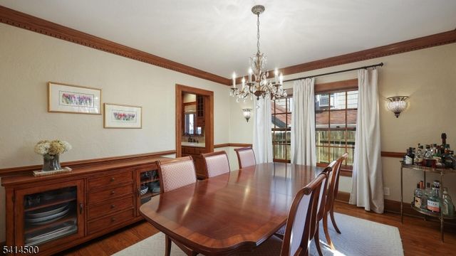 660 Glen Ave, Westfield Town, NJ 07090