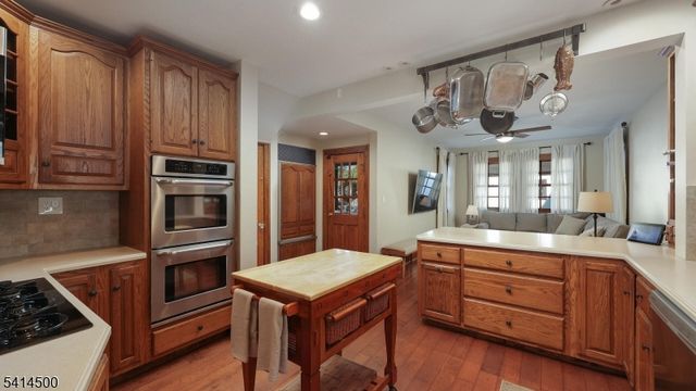 660 Glen Ave, Westfield Town, NJ 07090