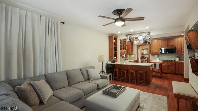 660 Glen Ave, Westfield Town, NJ 07090