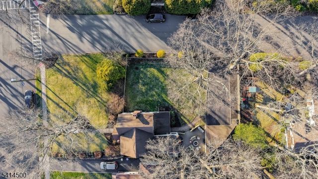 660 Glen Ave, Westfield Town, NJ 07090