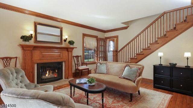 660 Glen Ave, Westfield Town, NJ 07090