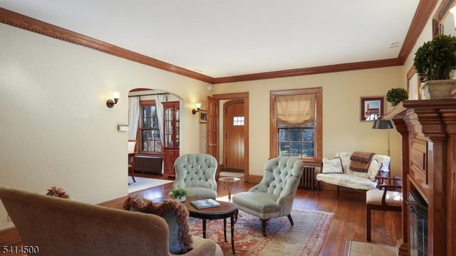 660 Glen Ave, Westfield Town, NJ 07090