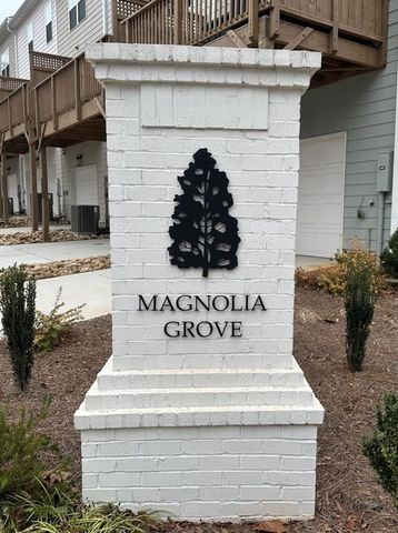 822 Glennferry SW Road, Mableton, GA 30126