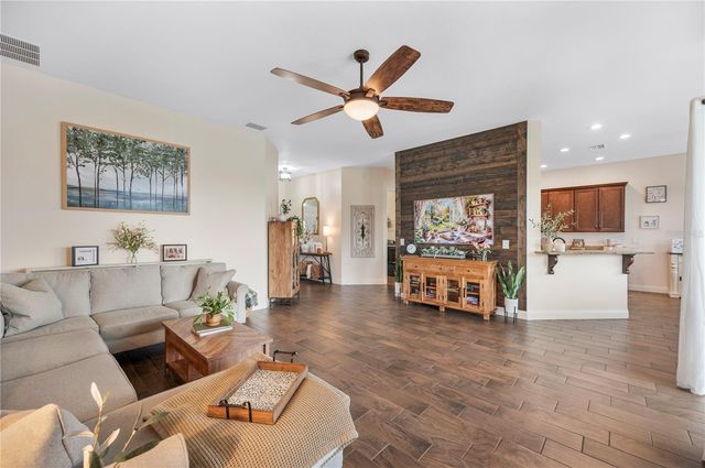 3212 E MERRIN ROAD, Plant City, FL 33567