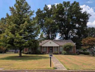 3979 WISTERIA DR, Memphis, TN 38116