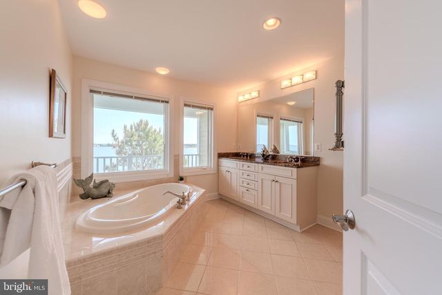 430 NARROWS POINTE DR, Grasonville, MD 21638