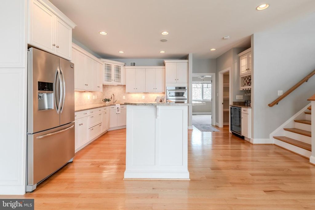 Image 13 of property listing at 430 NARROWS POINTE DR, Grasonville, MD 21638