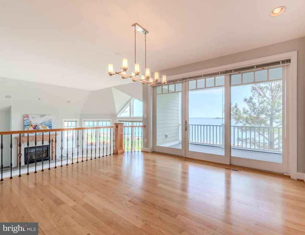 Image 18 of property listing at 430 NARROWS POINTE DR, Grasonville, MD 21638