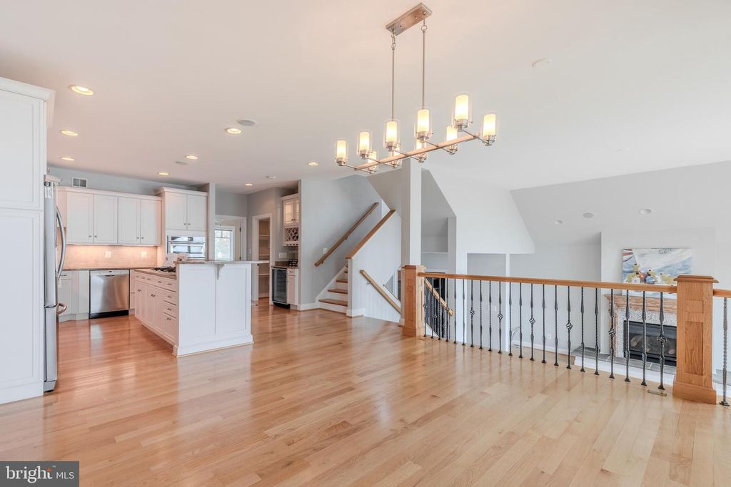 Image 20 of property listing at 430 NARROWS POINTE DR, Grasonville, MD 21638