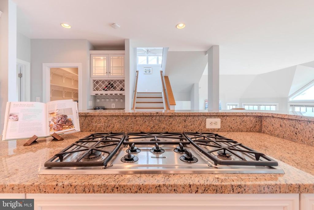 Image 26 of property listing at 430 NARROWS POINTE DR, Grasonville, MD 21638