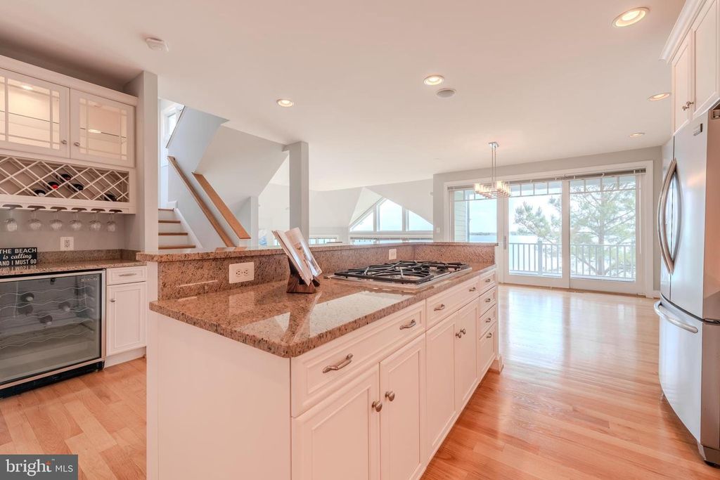 Image 28 of property listing at 430 NARROWS POINTE DR, Grasonville, MD 21638