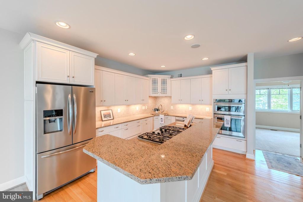 Image 30 of property listing at 430 NARROWS POINTE DR, Grasonville, MD 21638
