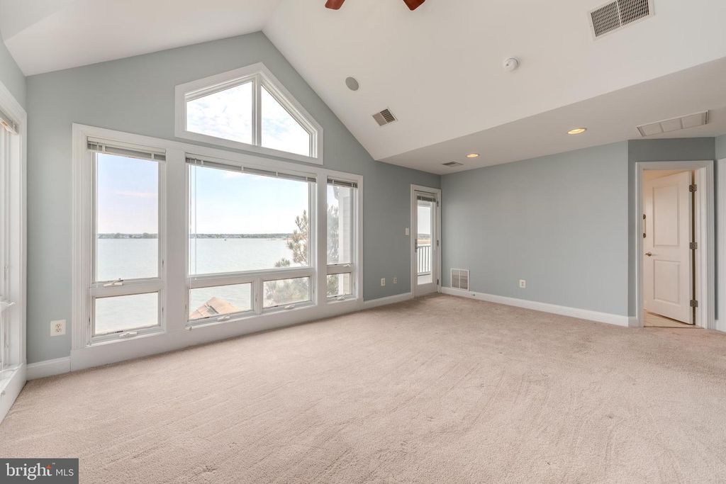 Image 33 of property listing at 430 NARROWS POINTE DR, Grasonville, MD 21638