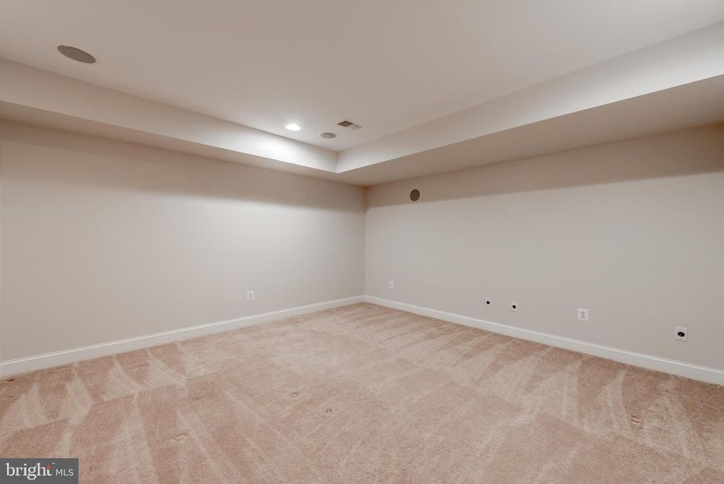 Image 39 of property listing at 430 NARROWS POINTE DR, Grasonville, MD 21638