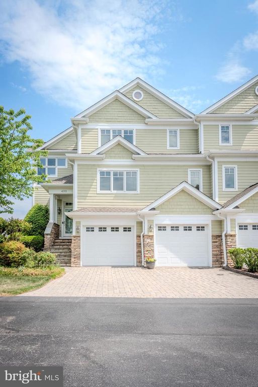 Image 4 of property listing at 430 NARROWS POINTE DR, Grasonville, MD 21638