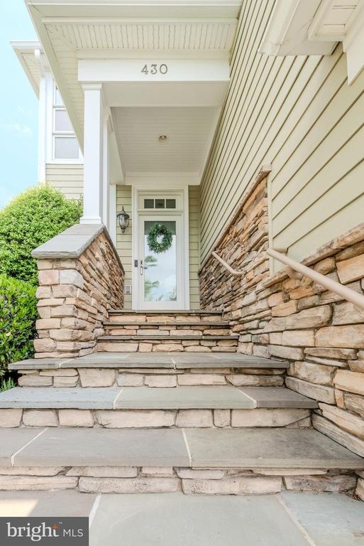 Image 71 of property listing at 430 NARROWS POINTE DR, Grasonville, MD 21638