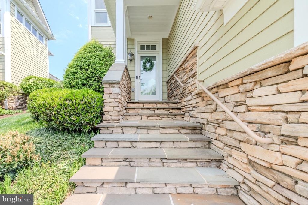 Image 72 of property listing at 430 NARROWS POINTE DR, Grasonville, MD 21638