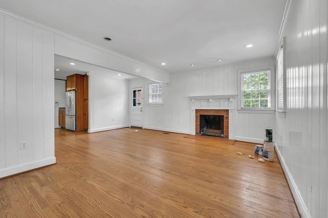 520 32nd Ave, S, Nashville, TN 37212