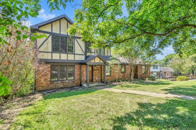 520 32nd Ave, S, Nashville, TN 37212