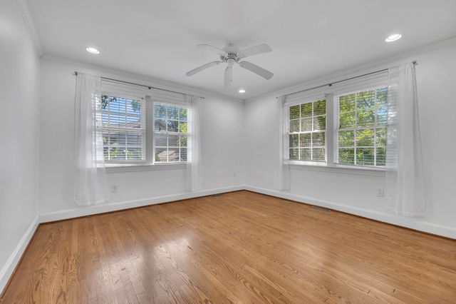 520 32nd Ave, S, Nashville, TN 37212