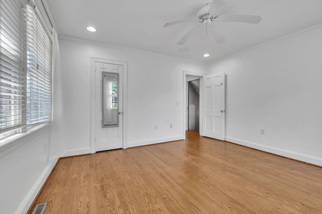 520 32nd Ave, S, Nashville, TN 37212