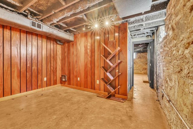 520 32nd Ave, S, Nashville, TN 37212