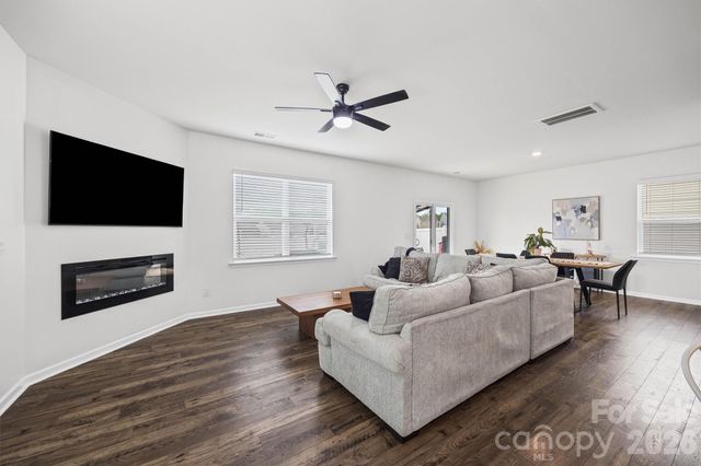 342 Court House Avenue, York, SC 29745