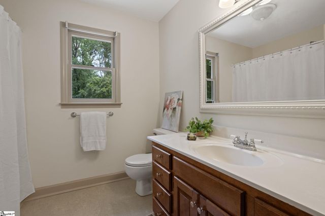 4 Bendingwood Court, Taylors, SC 29687