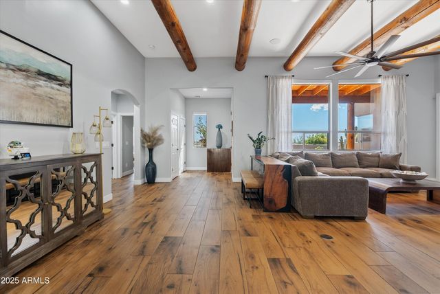 3314 W HERE TO THERE Drive, Phoenix, AZ 85086