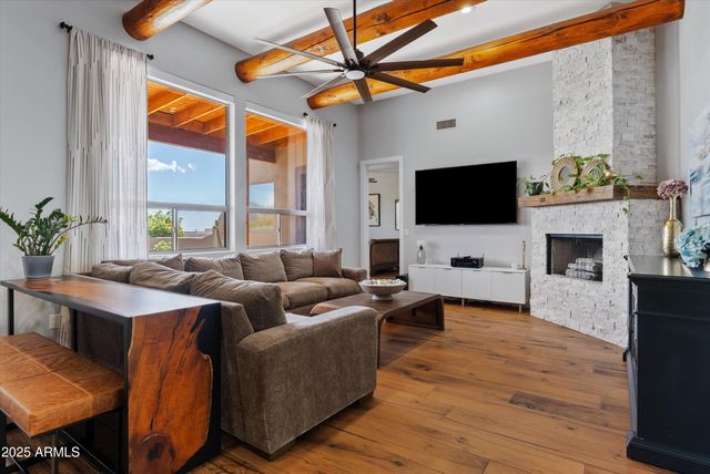 3314 W HERE TO THERE Drive, Phoenix, AZ 85086