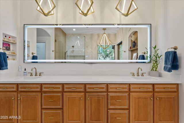 3314 W HERE TO THERE Drive, Phoenix, AZ 85086