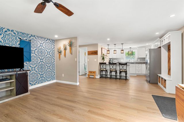 34 Tallant Road, Pelham, NH 03076