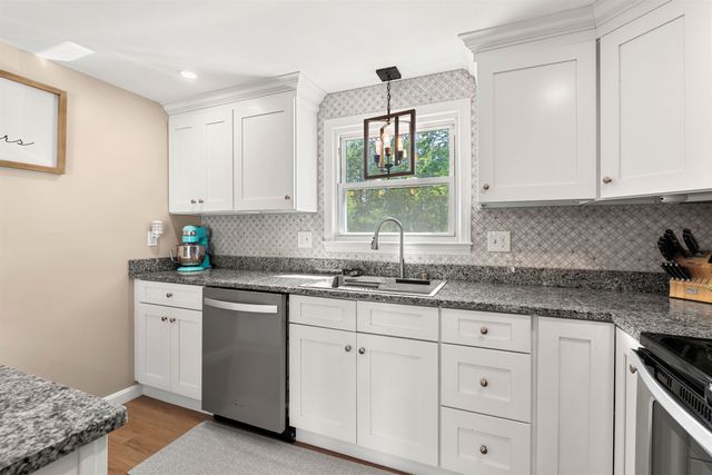 34 Tallant Road, Pelham, NH 03076
