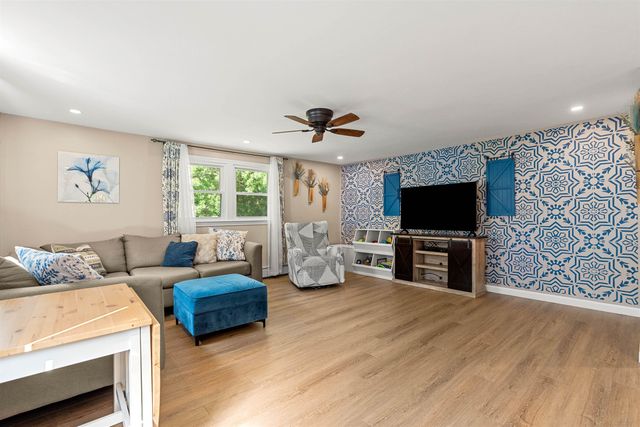 34 Tallant Road, Pelham, NH 03076