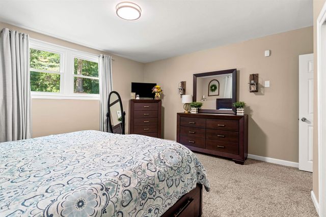 34 Tallant Road, Pelham, NH 03076