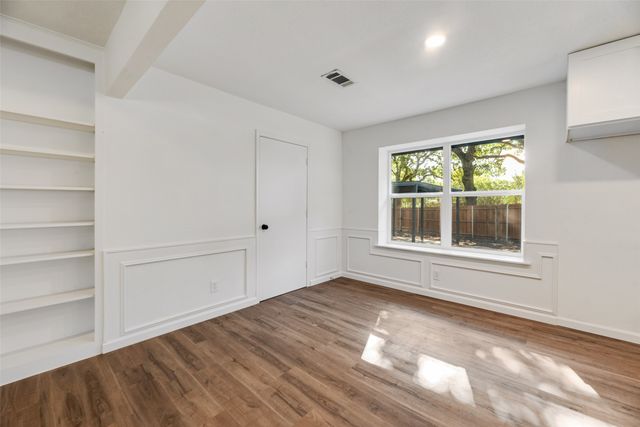 3500 Raynorwood Court, Arlington, TX 76015