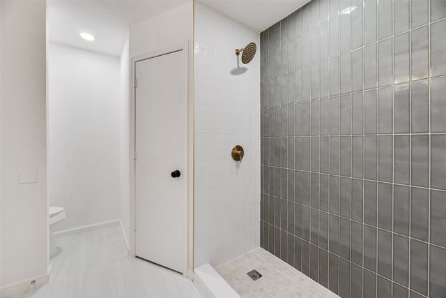 3500 Raynorwood Court, Arlington, TX 76015