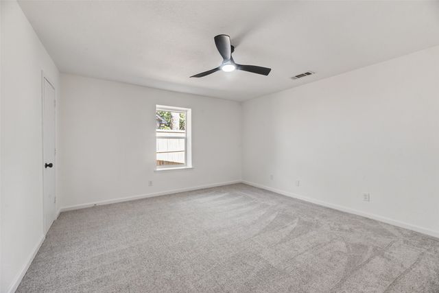 3500 Raynorwood Court, Arlington, TX 76015
