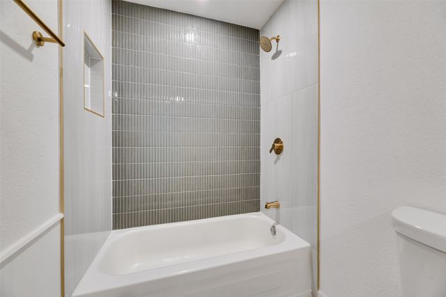 3500 Raynorwood Court, Arlington, TX 76015