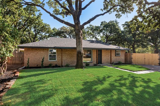 3500 Raynorwood Court, Arlington, TX 76015