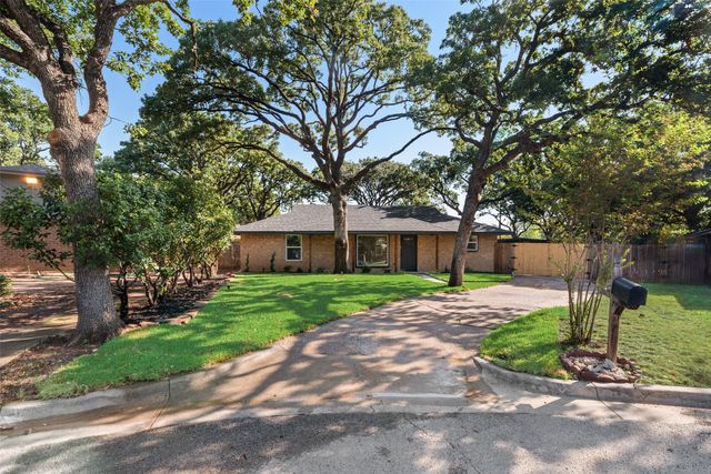 3500 Raynorwood Court, Arlington, TX 76015
